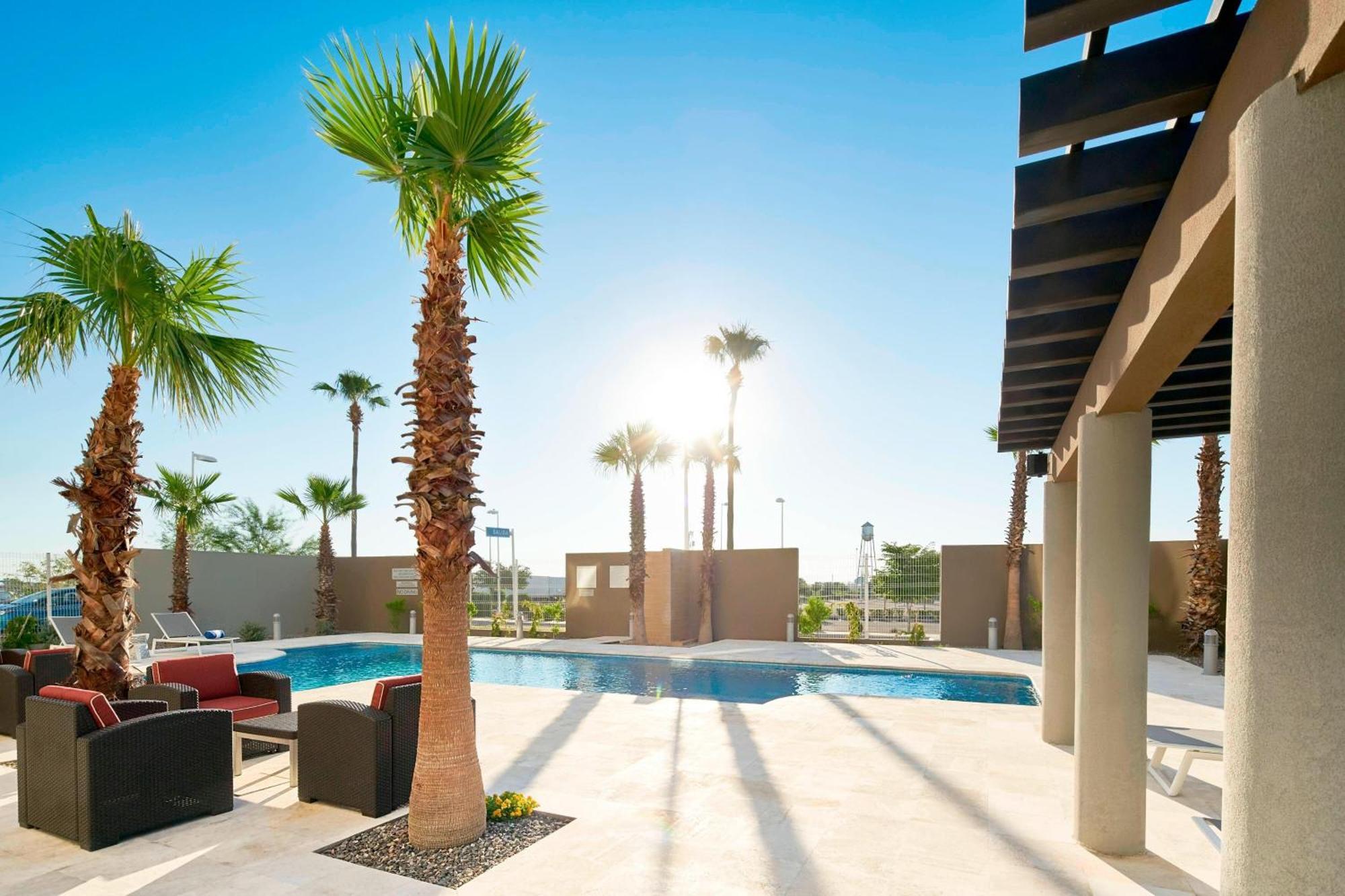 Courtyard By Marriott Hermosillo Exteriör bild