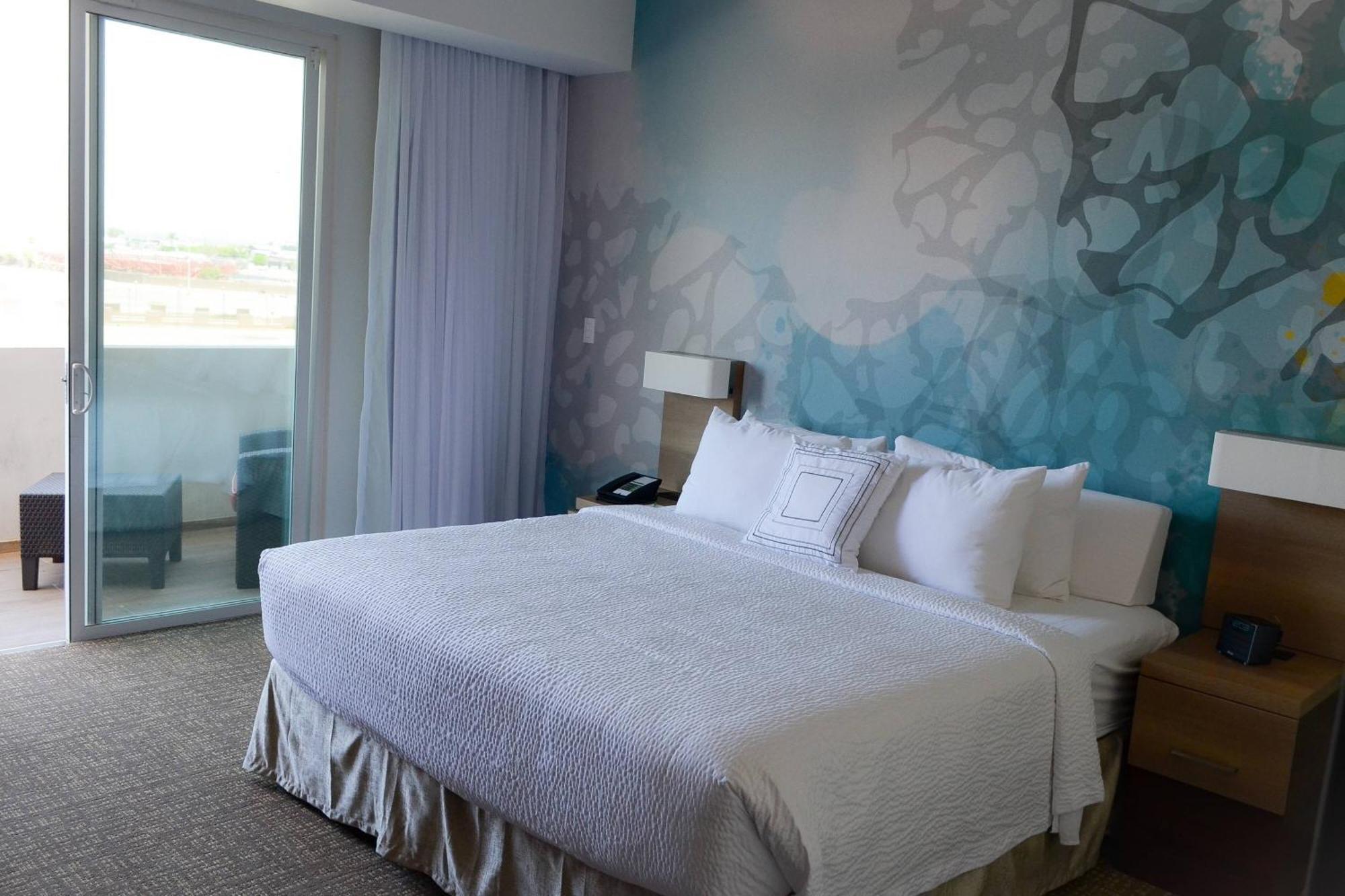 Courtyard By Marriott Hermosillo Exteriör bild